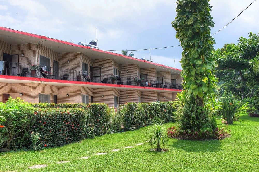 Hotel Posada Koniapan Catemaco Kültér fotó