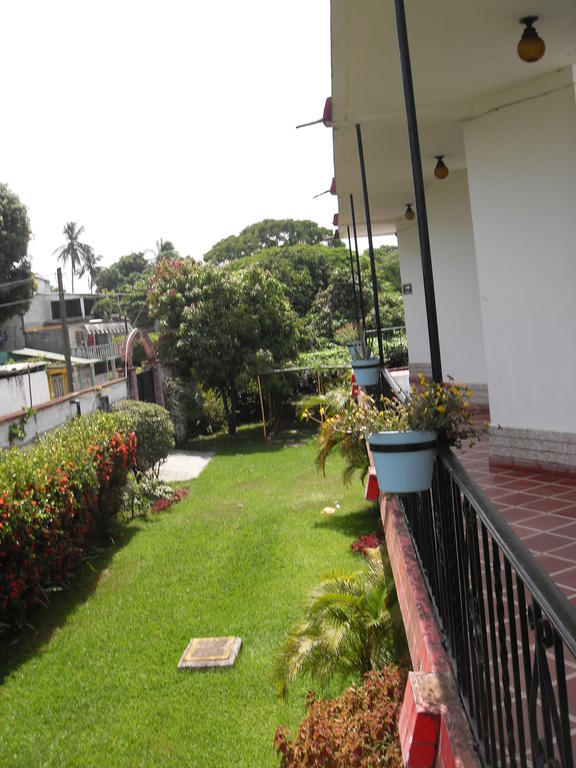 Hotel Posada Koniapan Catemaco Kültér fotó