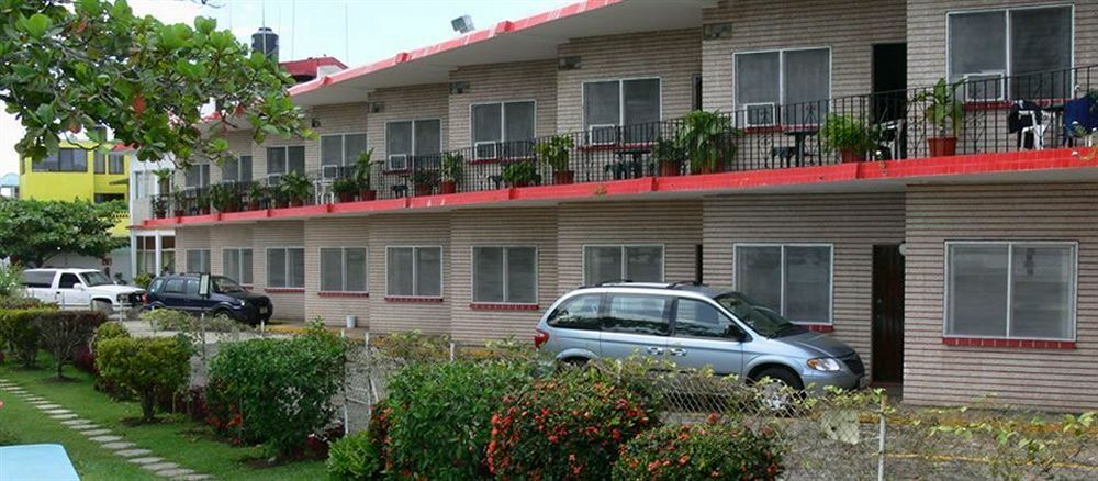 Hotel Posada Koniapan Catemaco Kültér fotó